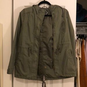 Army green long sleeve jacket